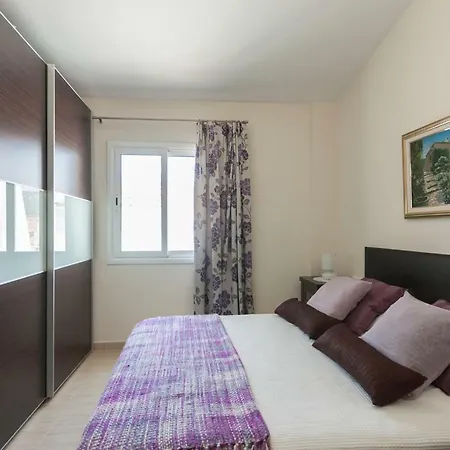 Lets Holidays Centric With Parking 2 Apartman